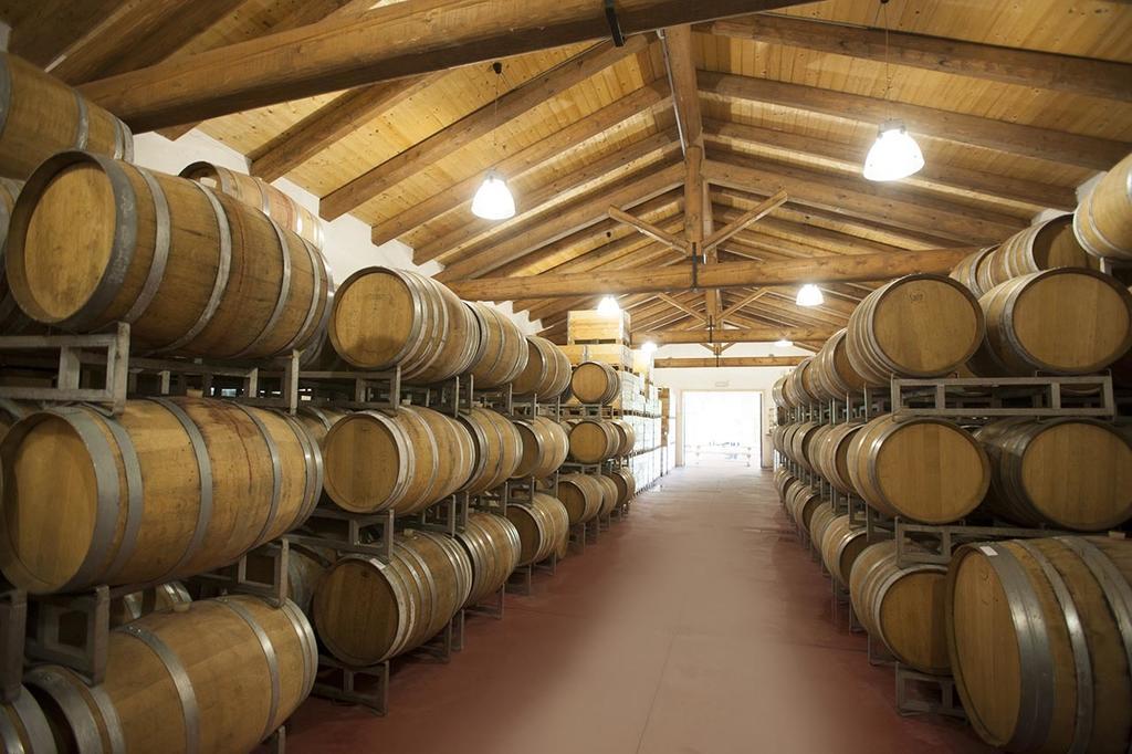Вилла Cascina Ballarin Ла Морра Экстерьер фото